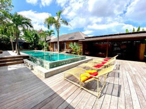 Luxury 5 Bedrooms Villa with Private Pool - Canggu